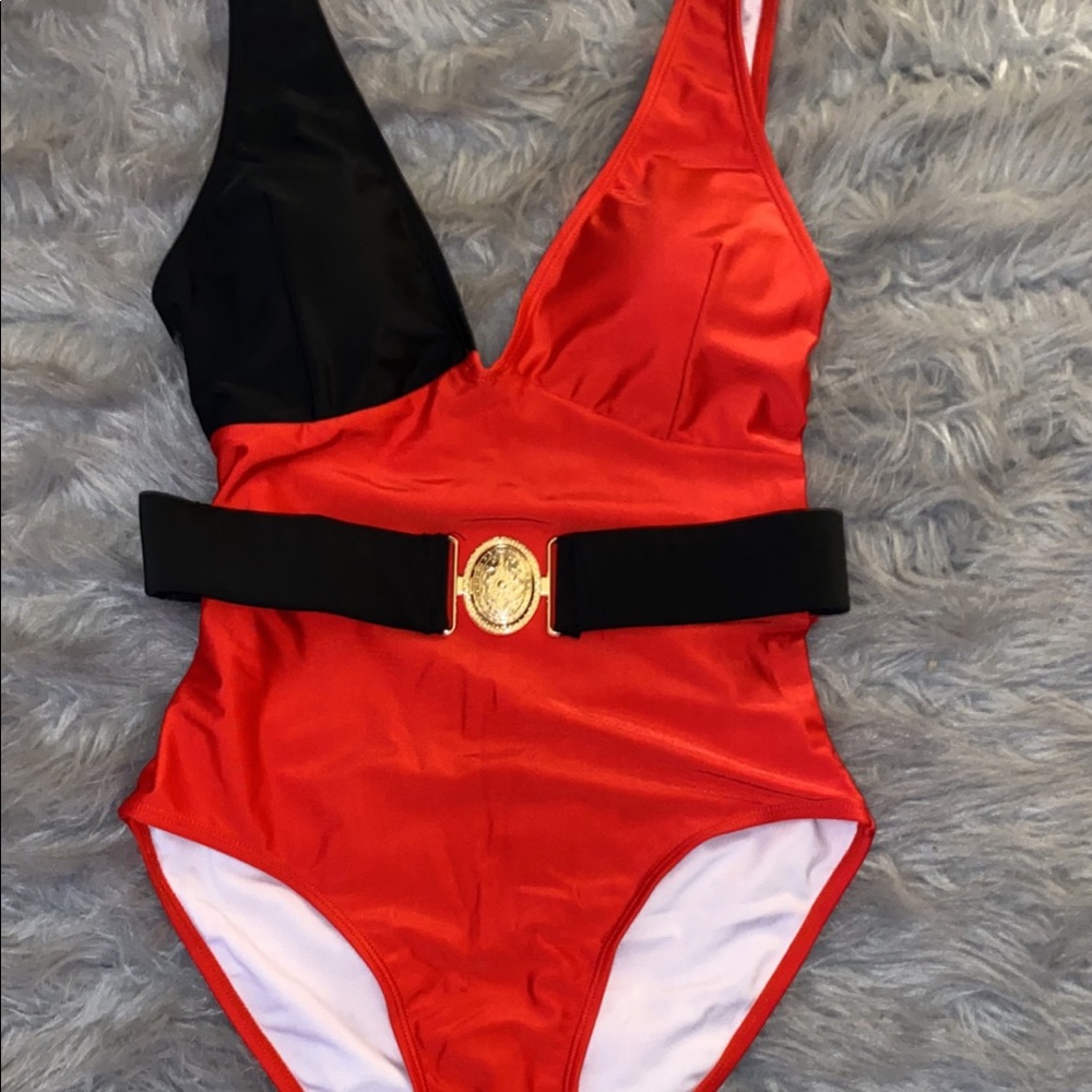 One piece swimsuit